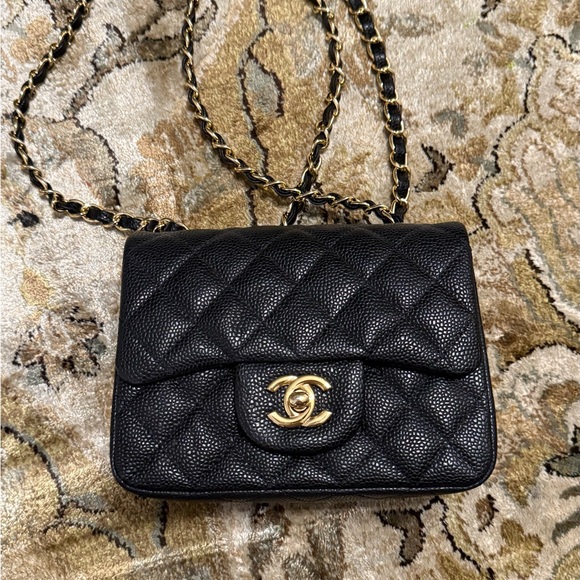 Chic Black Quilted Leather Chain Bag - Picture 1 of 6